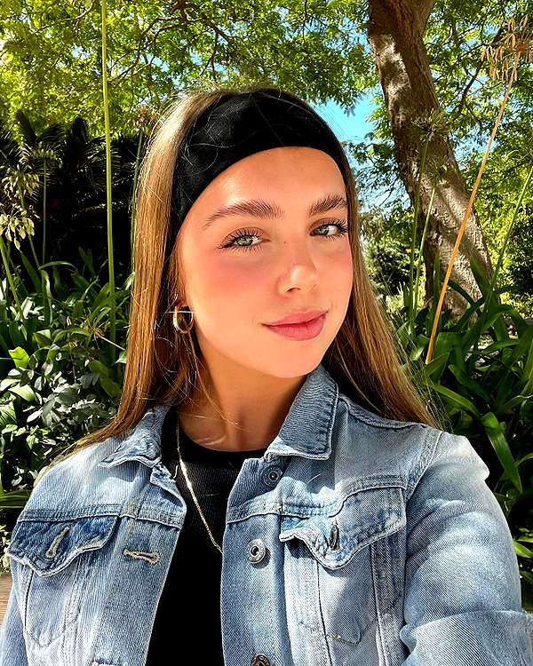 mishel_d_ instagram image archive image