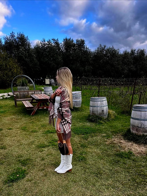 sonia_litvanchuk instagram image archive image