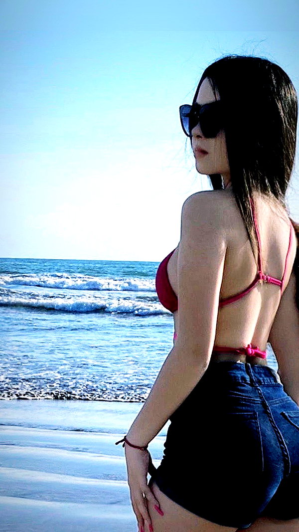 lesliesancheezz instagram image archive image