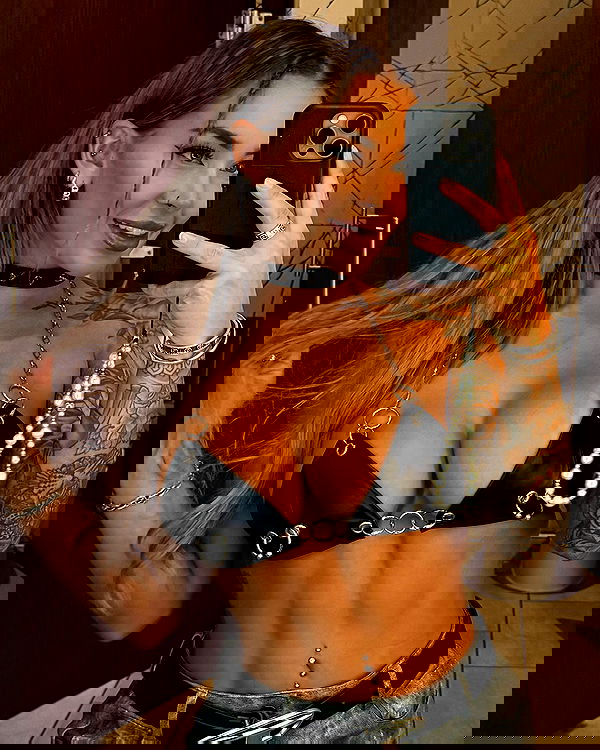 itshayleydavies itshayleydavies archive image