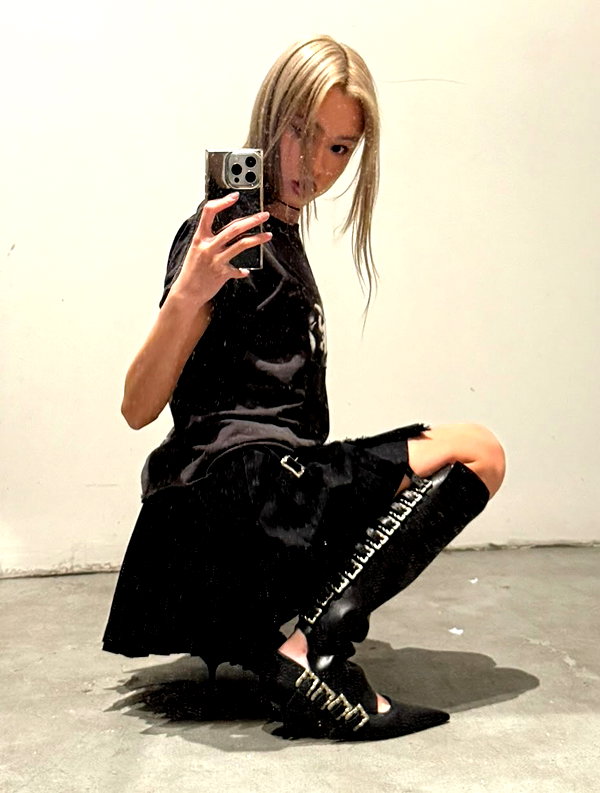Archived image from @fyejax on Instagram