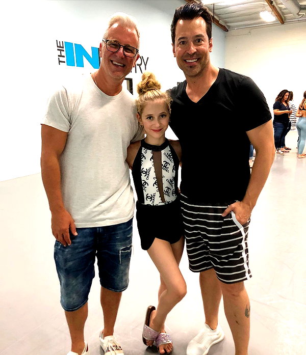 ellianawalmsley instagram image archive image