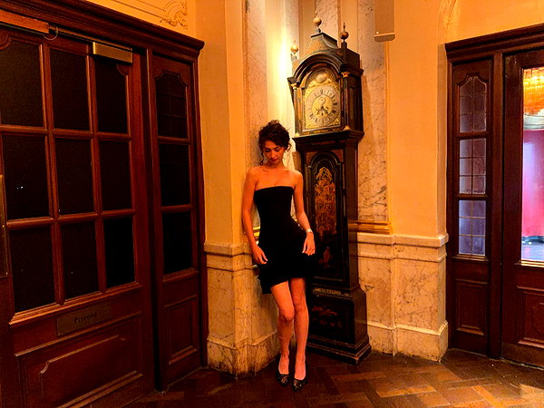 elizabrowne_ instagram image archive image
