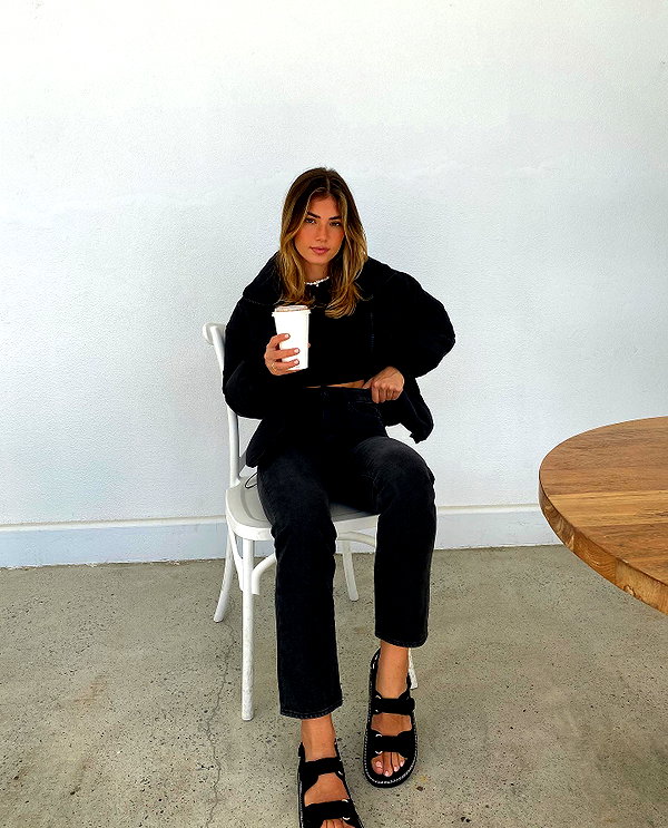 dekota_thompson instagram image archive image