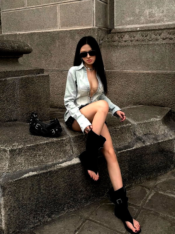lyhythuedoxinh instagram image archive image