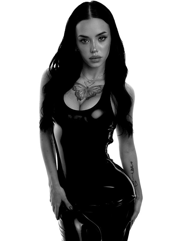 lyna_com2000 instagram image archive image