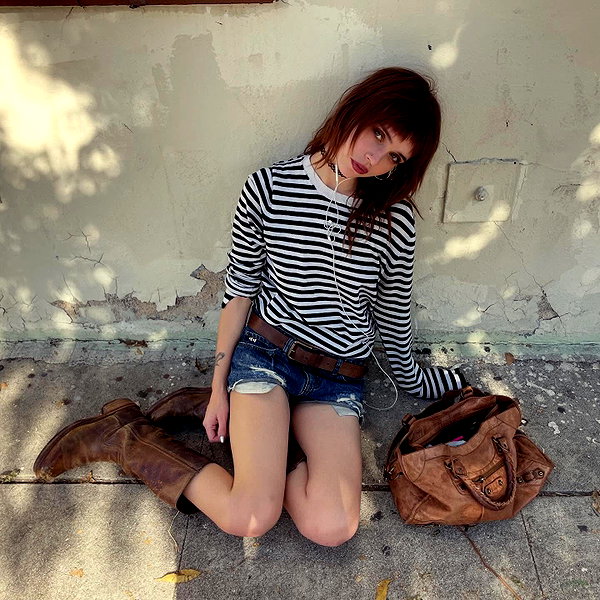 Archived image from @lolabllue on Instagram