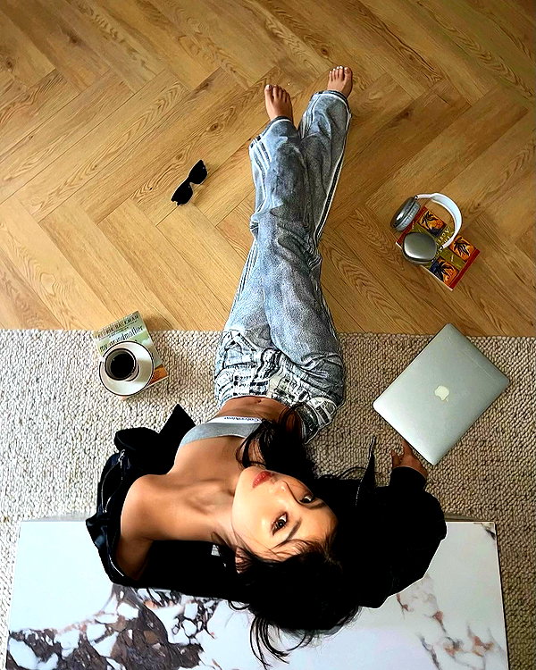 ll.lu1s instagram image archive image
