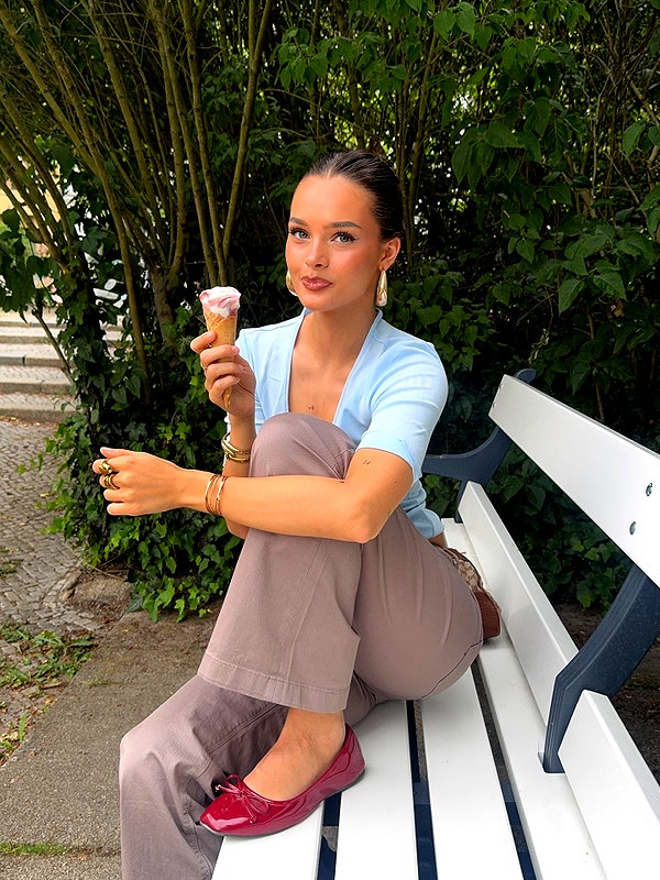 emmaaurora instagram image archive image