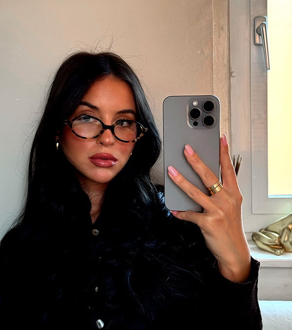 zoeliss instagram image archive image