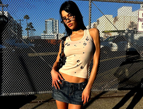 leonanaomii instagram image archive image