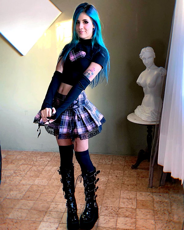 jadelaverne instagram image archive image