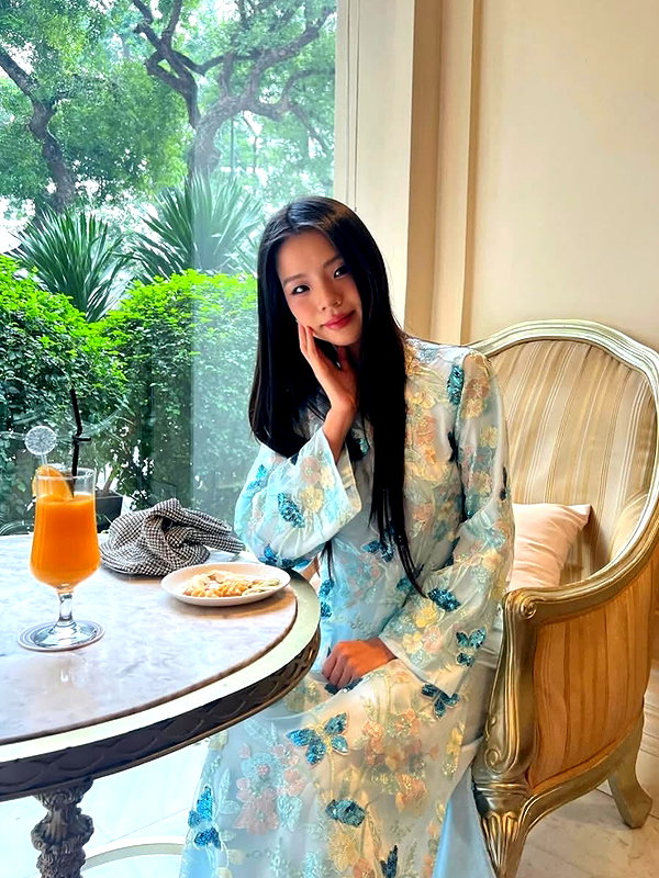 lyhythuedoxinh instagram image archive image