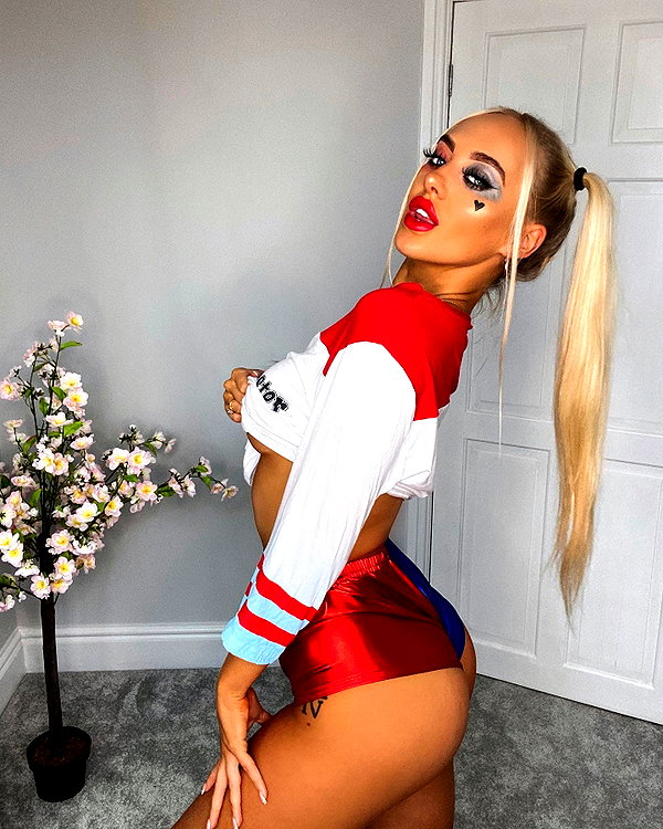 rhiannonbluee instagram image archive image