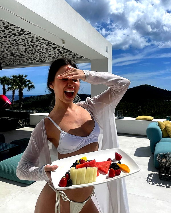 ninastodden instagram image archive image