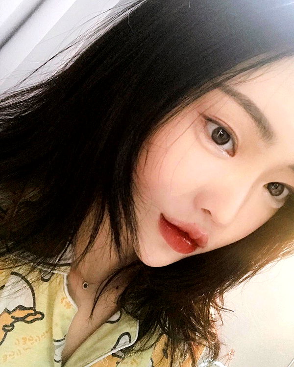 daxbin instagram image archive image