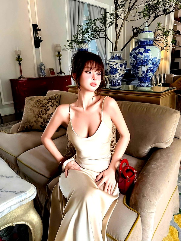 lyhythuedoxinh instagram image archive image