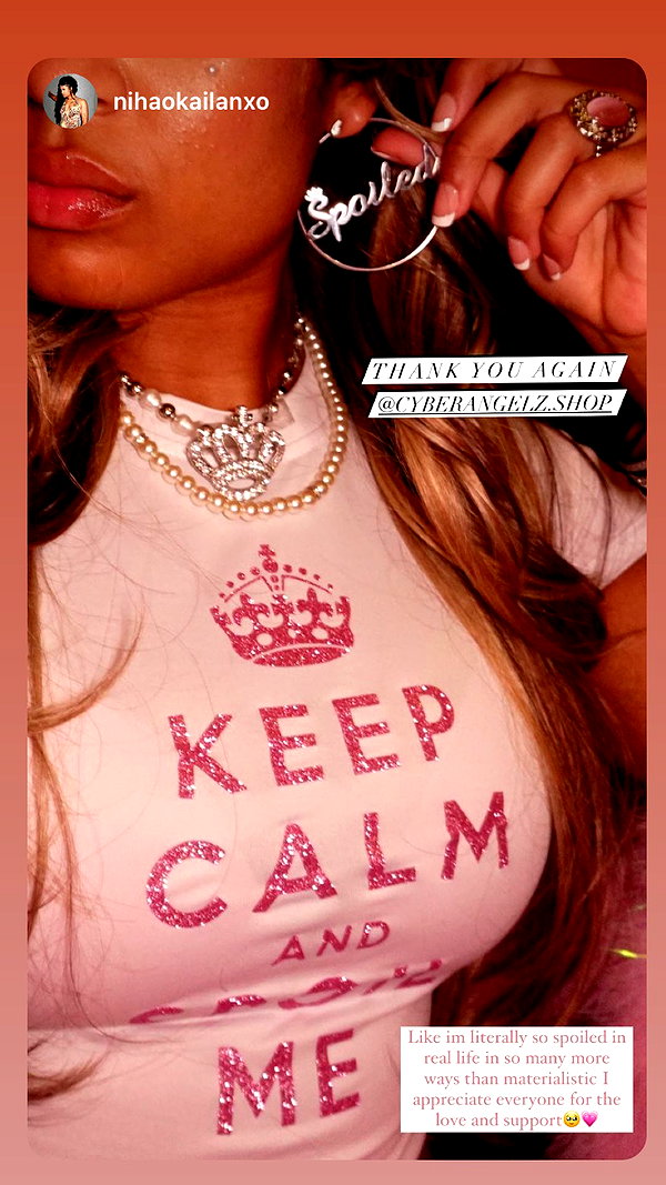 Archived image from @cyberangelz.shop on Instagram