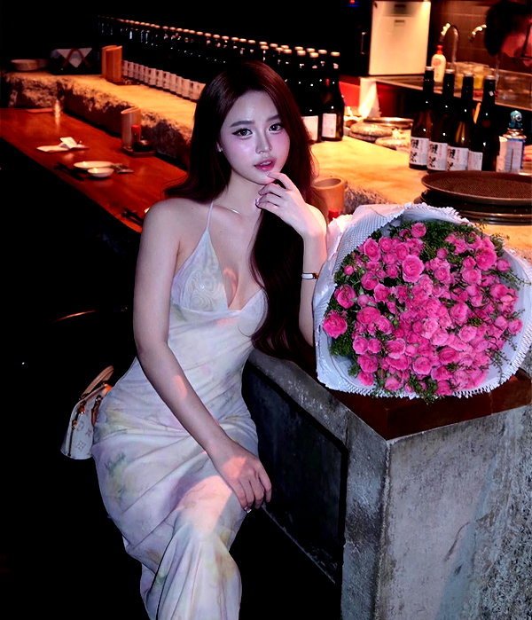 lyhythuedoxinh instagram image archive image