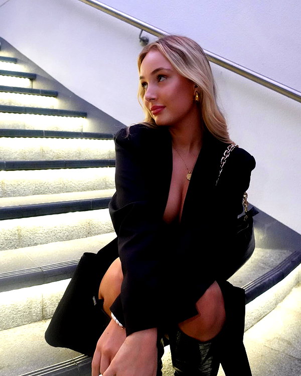 0emmamac instagram image archive image