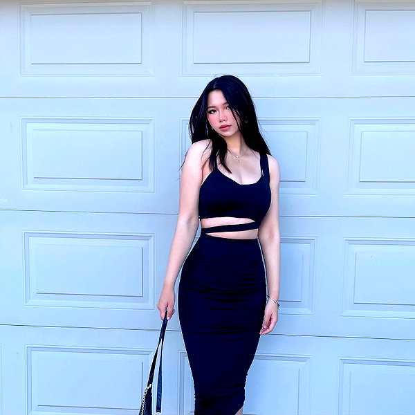baddiesessence instagram image archive image