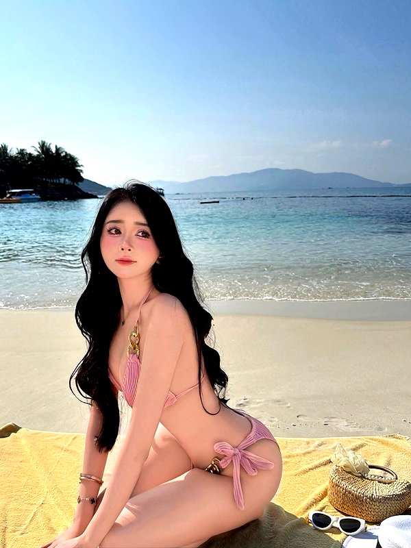 lyhythuedoxinh instagram image archive image