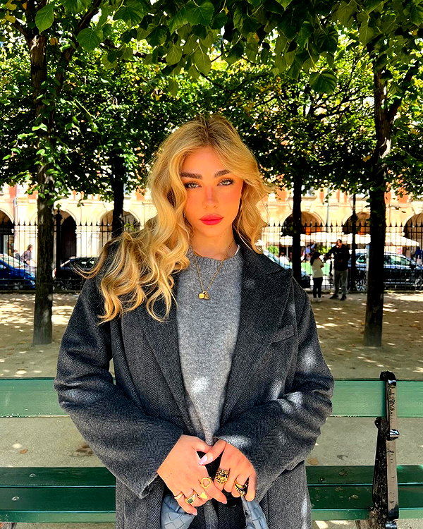 maya.keyy instagram image archive image