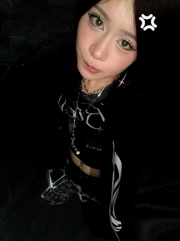 is2tian instagram image archive image