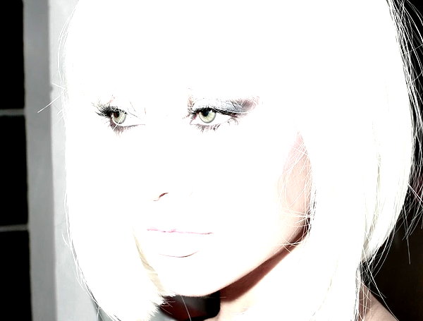 leonanaomii instagram image archive image