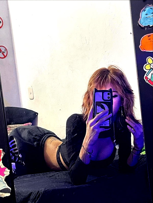 shevaal_x instagram image archive image