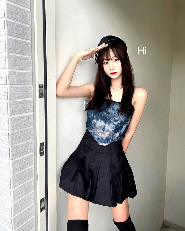 lai_931201 instagram image archive image