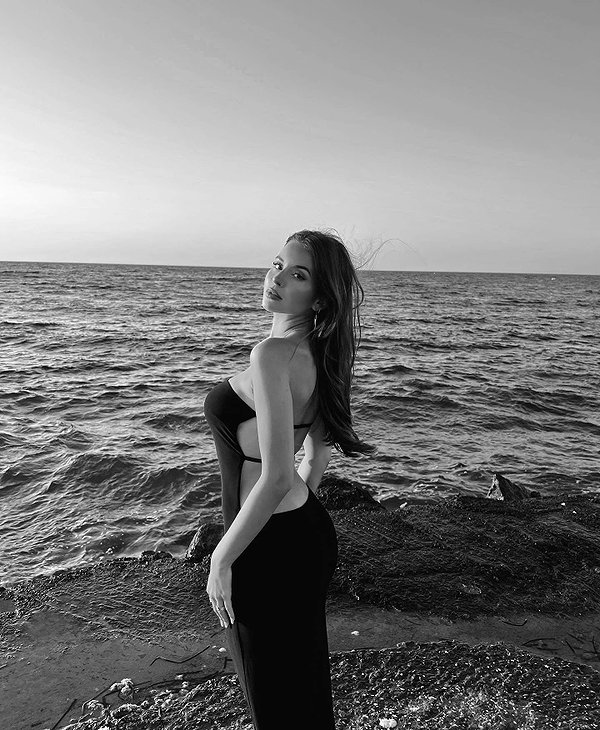 zoeliss instagram image archive image