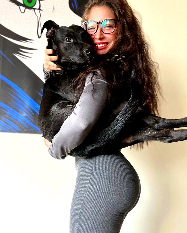 daniellebarnaa archive image