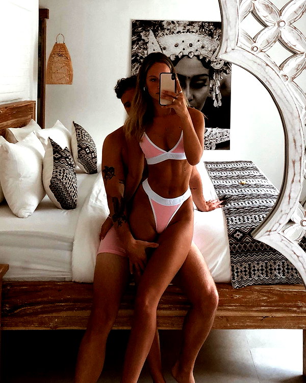 olivia.mathers instagram image archive image