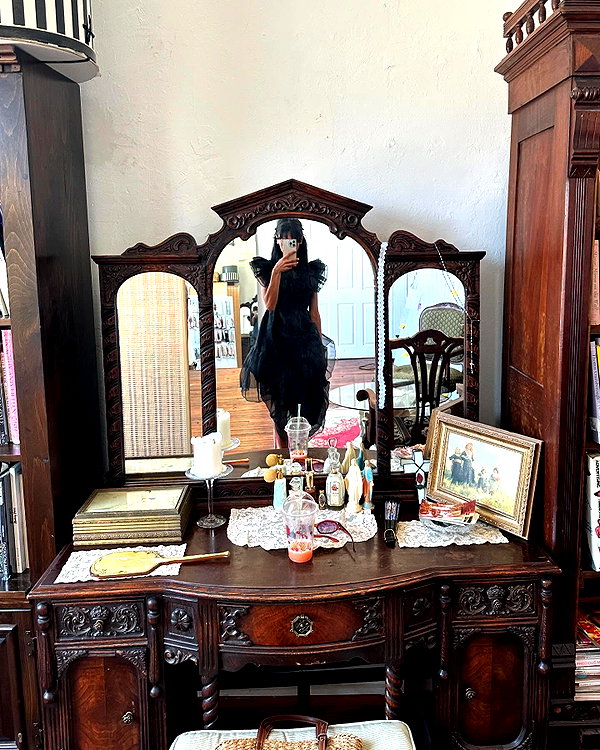 leonanaomii instagram image archive image