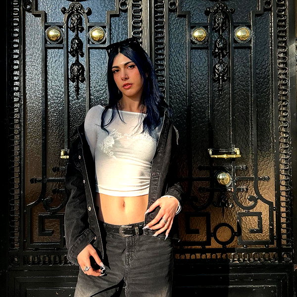 ayash.hila instagram image archive image