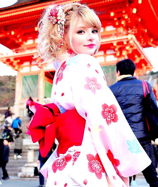 peachmilky_ instagram image archive image