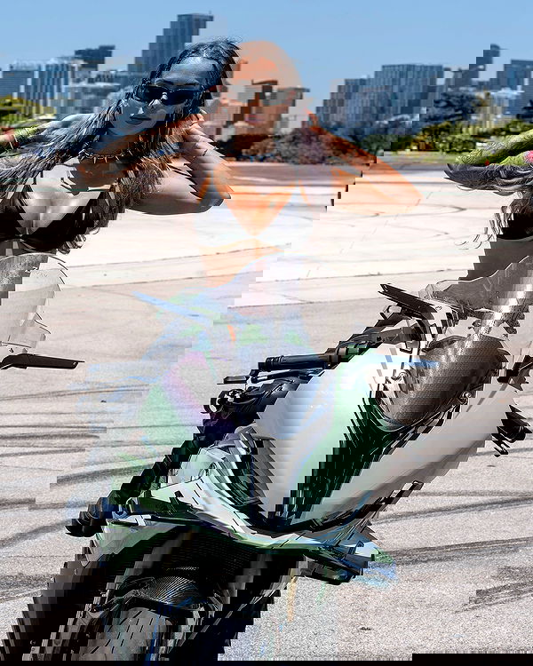 itshayleydavies itshayleydavies archive image