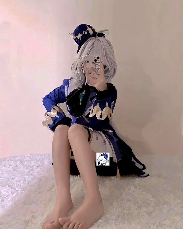 gallery_cosplayer instagram image archive image