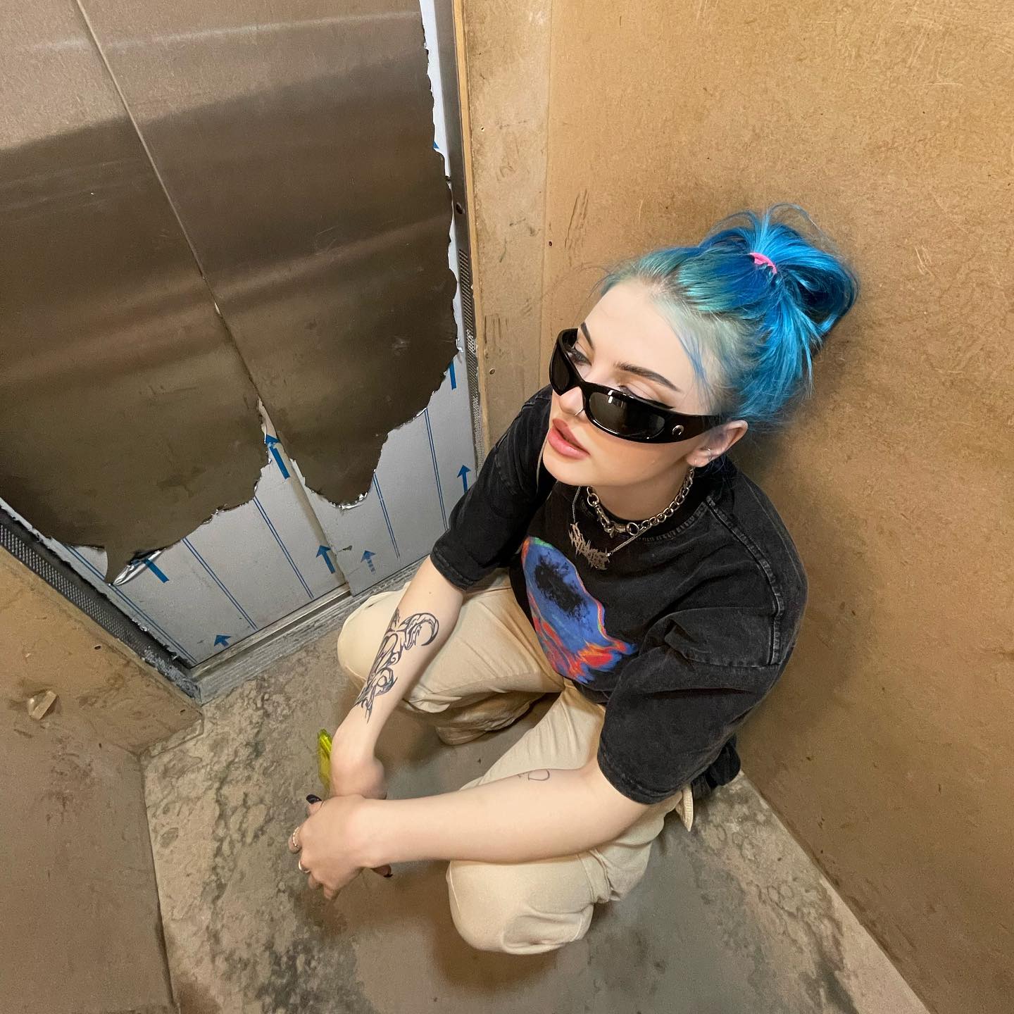 annfigmax instagram image archive image