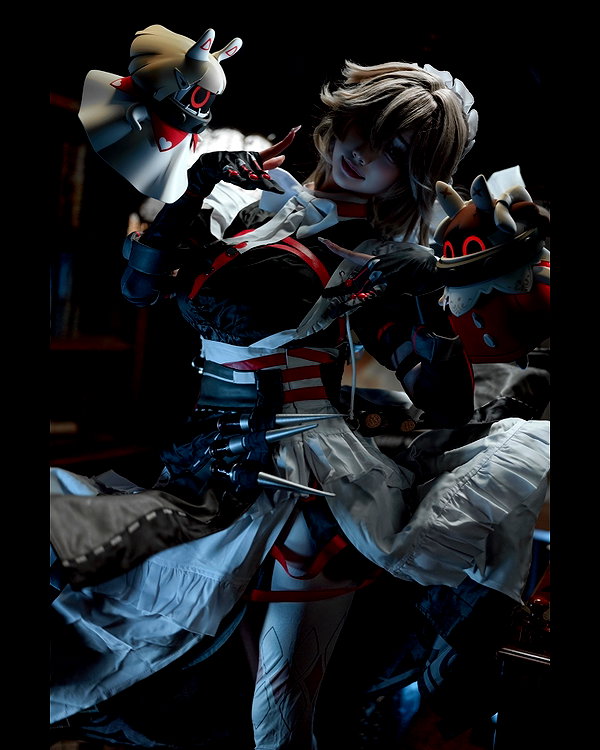 xier_cos instagram image archive image