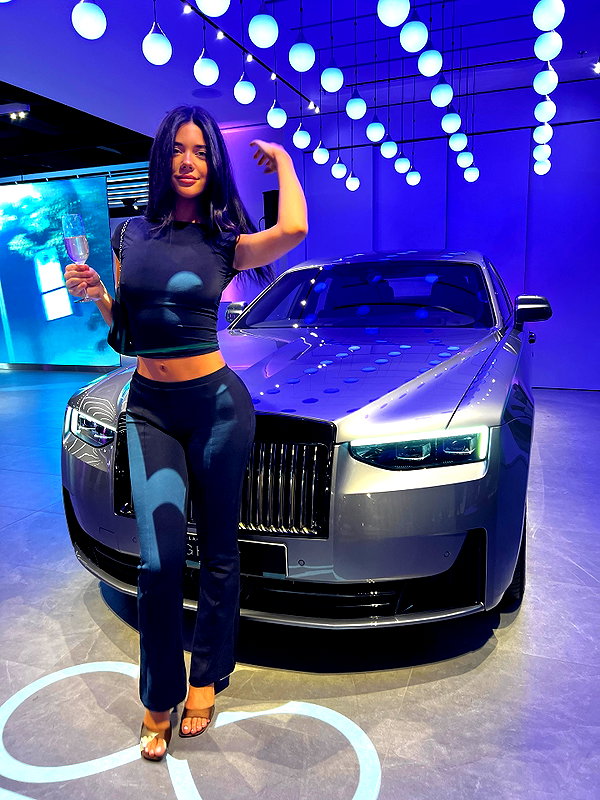 vanessa.rhd instagram image archive image
