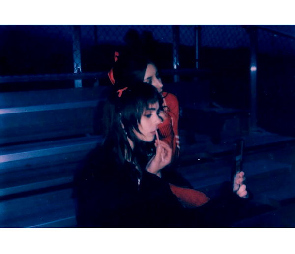 Archived image from @lolabllue on Instagram