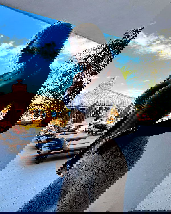 alexis.blond alexis.blond archive image