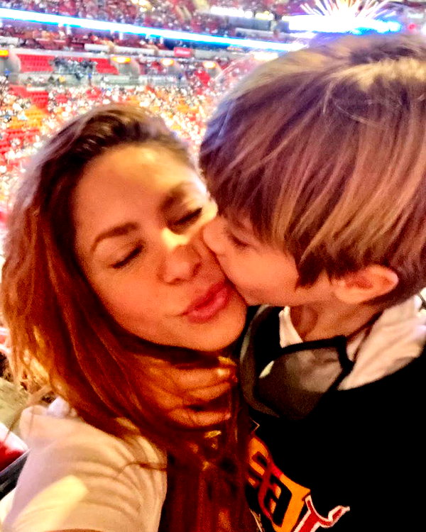 shakira instagram image archive image
