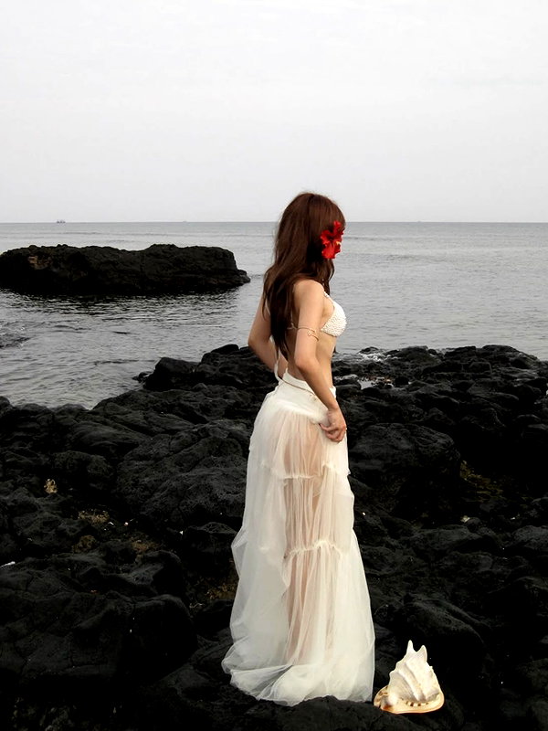 lyhythuedoxinh instagram image archive image