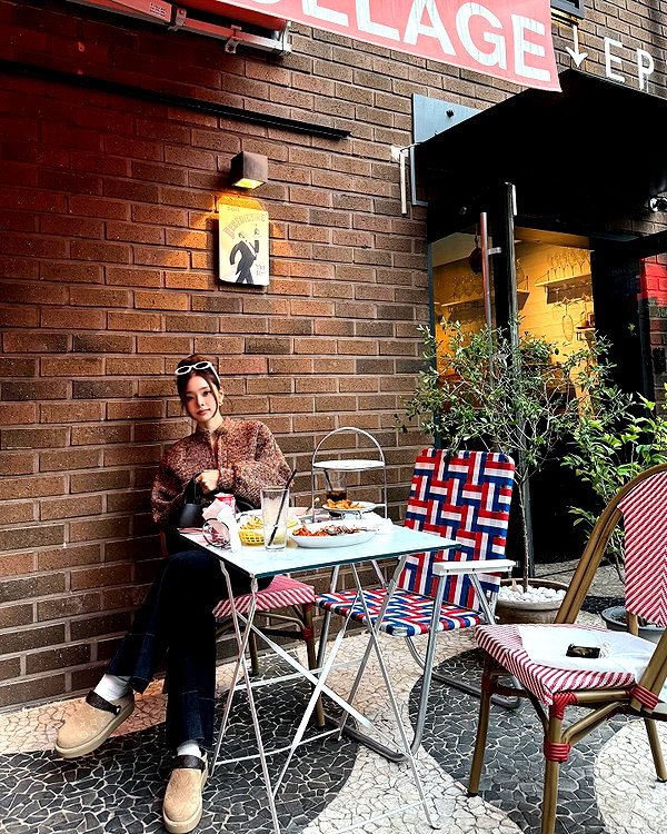 dear.zia instagram image archive image