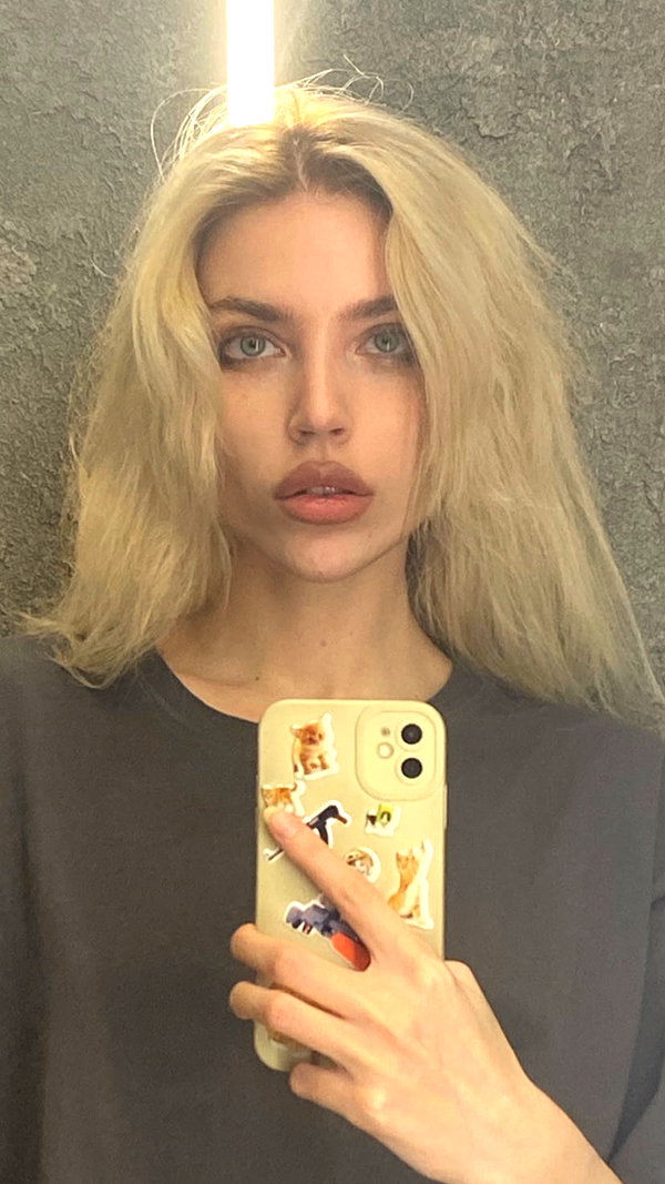 alien.hanna instagram image archive image