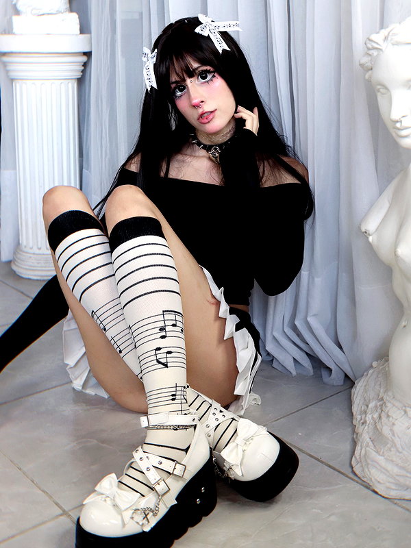 jadelaverne instagram image archive image