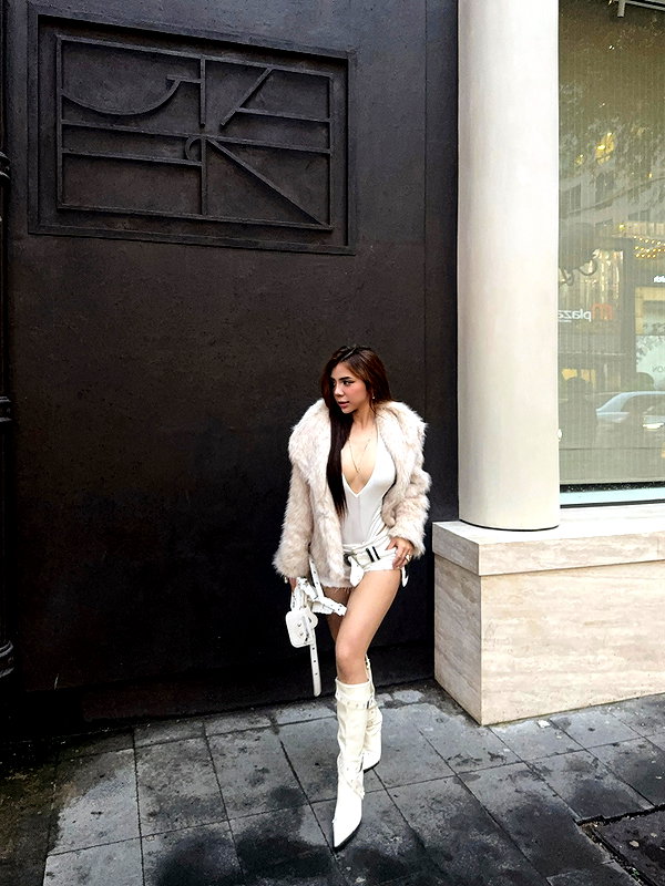 lyhythuedoxinh instagram image archive image